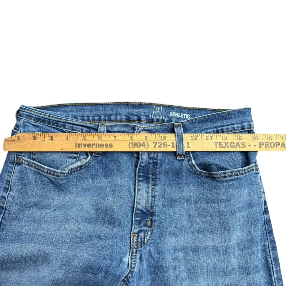 George‎ Athletic Jeans Mens 32x32(32x31) Medium Wash Straight Leg Denim Pants